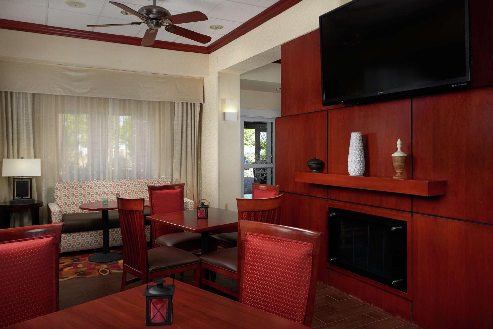 Hampton Inn & Suites Розуел Екстериор снимка
